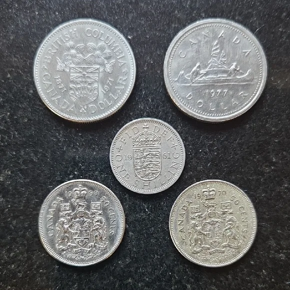 Canadian Coins Collection - Picture 1 of 3